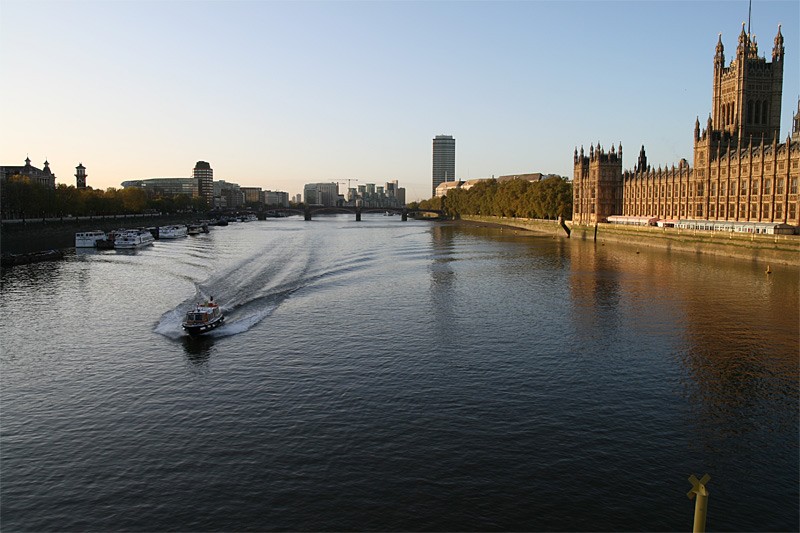 riverthames.jpg