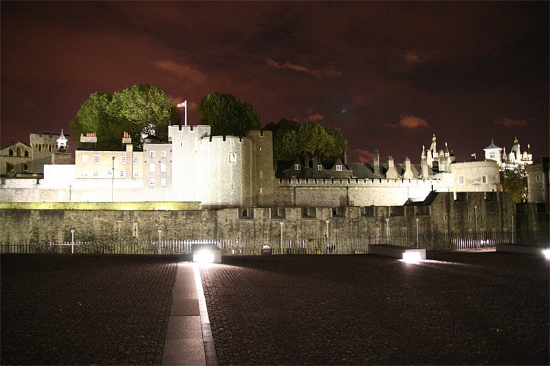 toweratnight.jpg